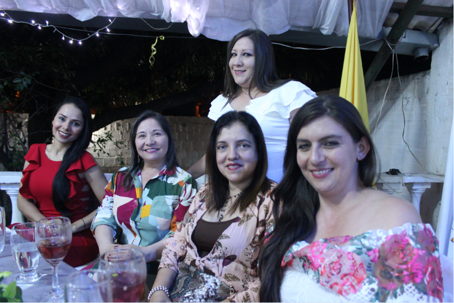 Aleidy Amorocho, directora académica; Mayerly Medina, directora gestión humana; María Elena Duran, cordinadora de calidad; Carol Pascuas, coordinadora de comunicación social y Diana Garzón, líder unidad ciencias humanas y sociales.